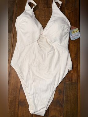 Swimsuit in Cream - Classic Textured Design